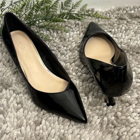 NINE WEST Woman ANDES Pointed Toe Pumps Size: 7M - Picture 1 of 6